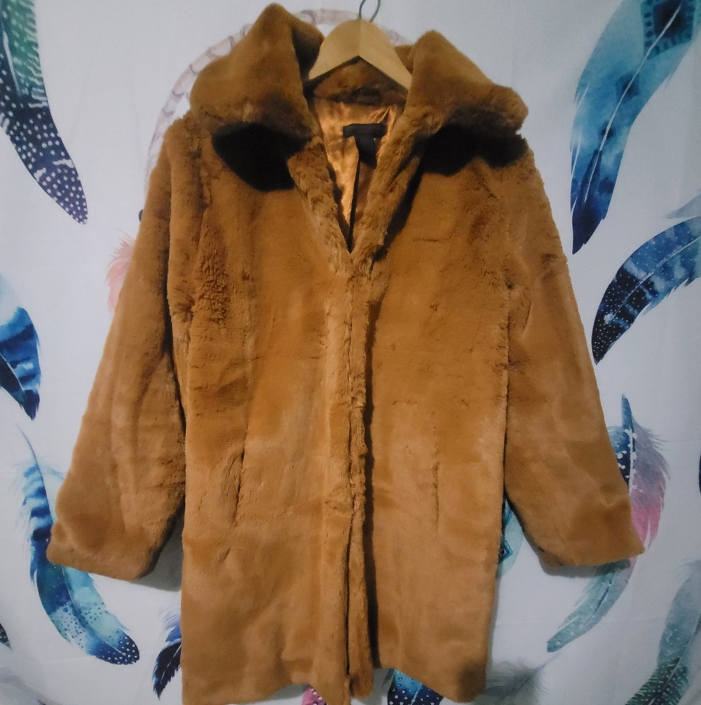 Women's Faux Fur Coat in Tan